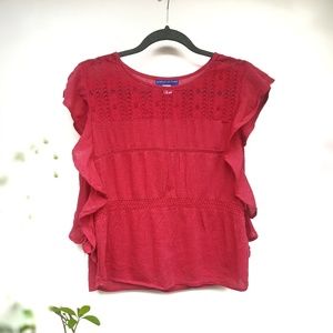 Round neck pinky-red blouse.